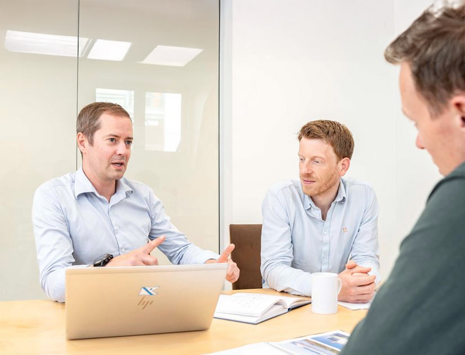 796A8f2d956bc5770f3e3b0086a159bf01b952d5 1574X1200